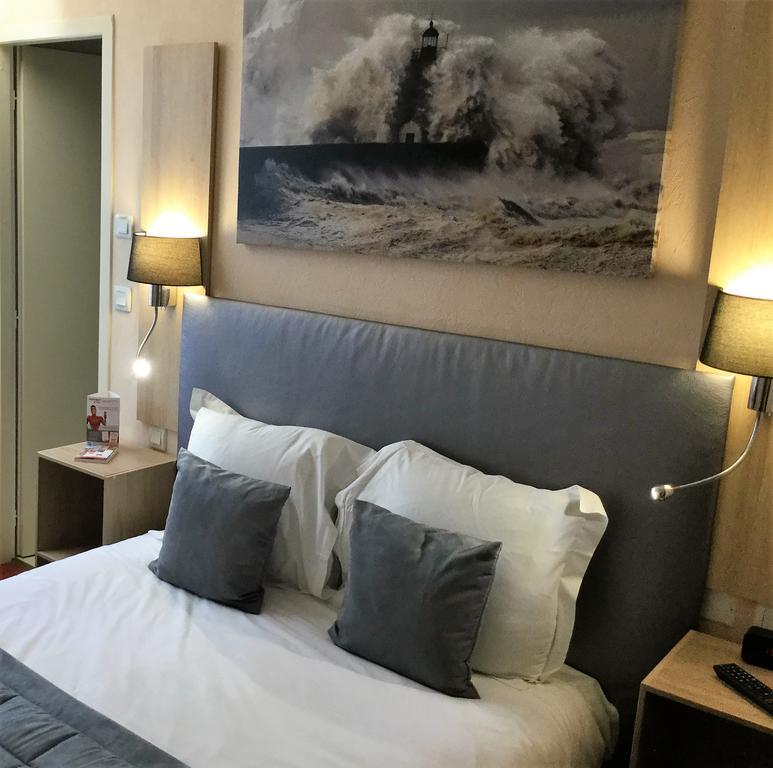 Contact Le Provence 3* Agen
