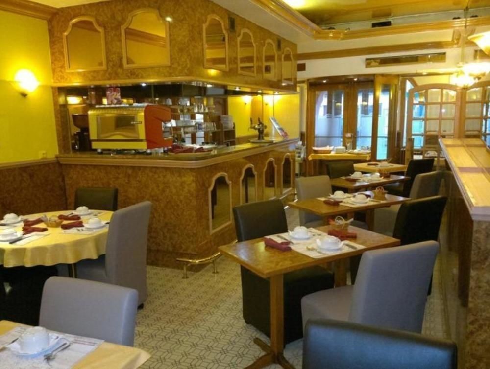 Contact Le Provence Hotel