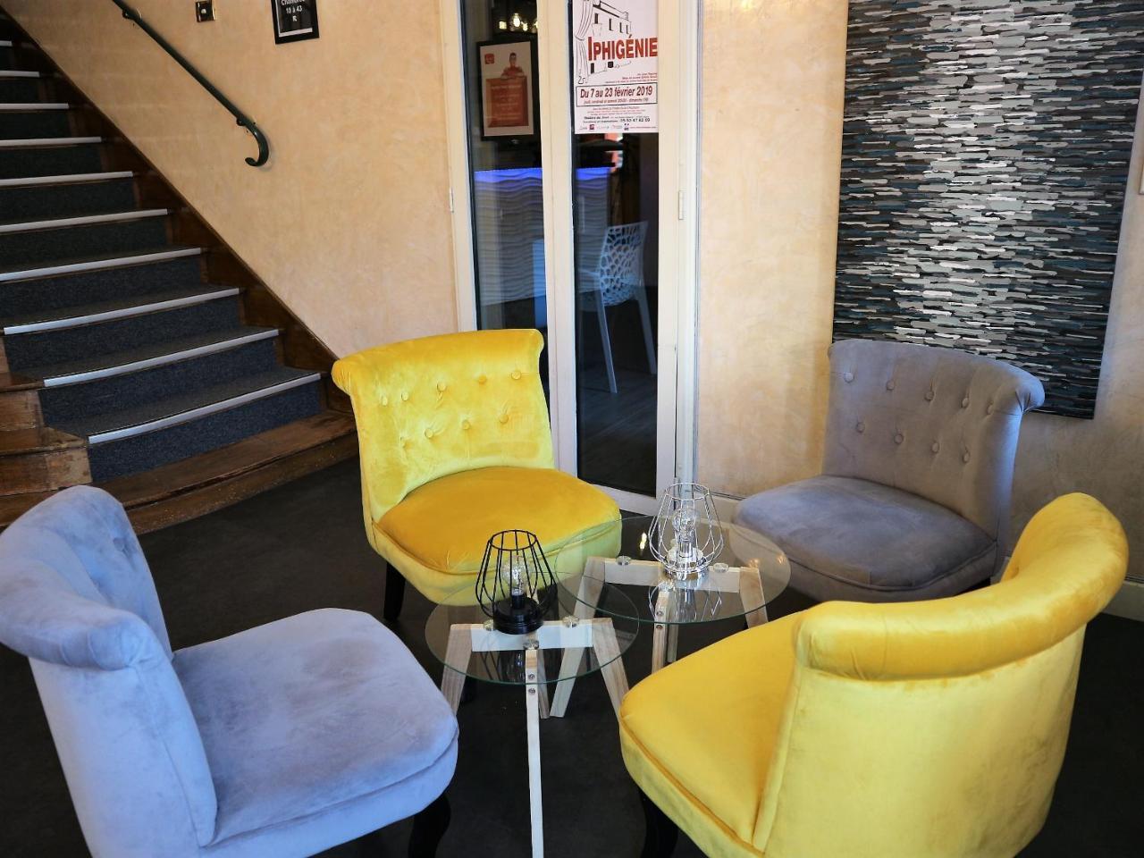 Contact Le Provence 3* Agen