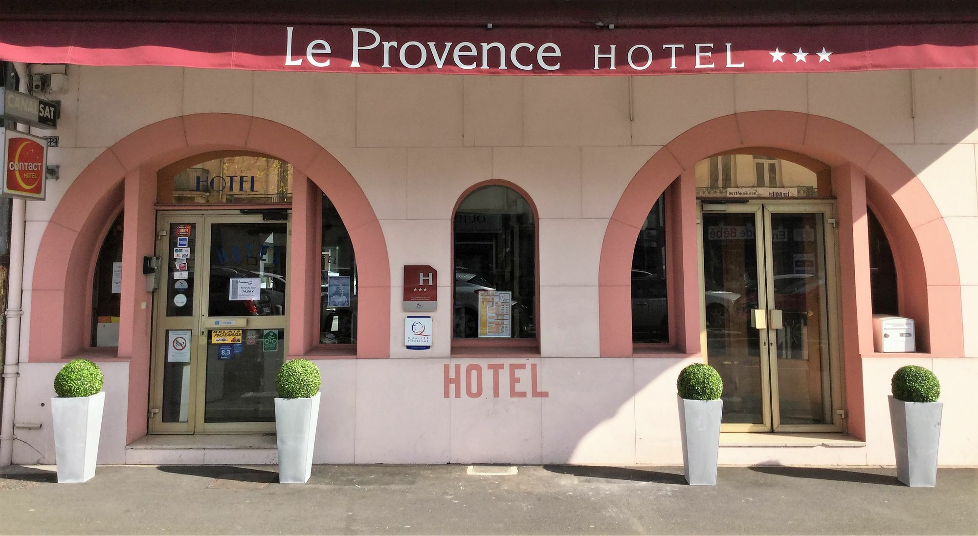 Contact Le Provence 3* Agen