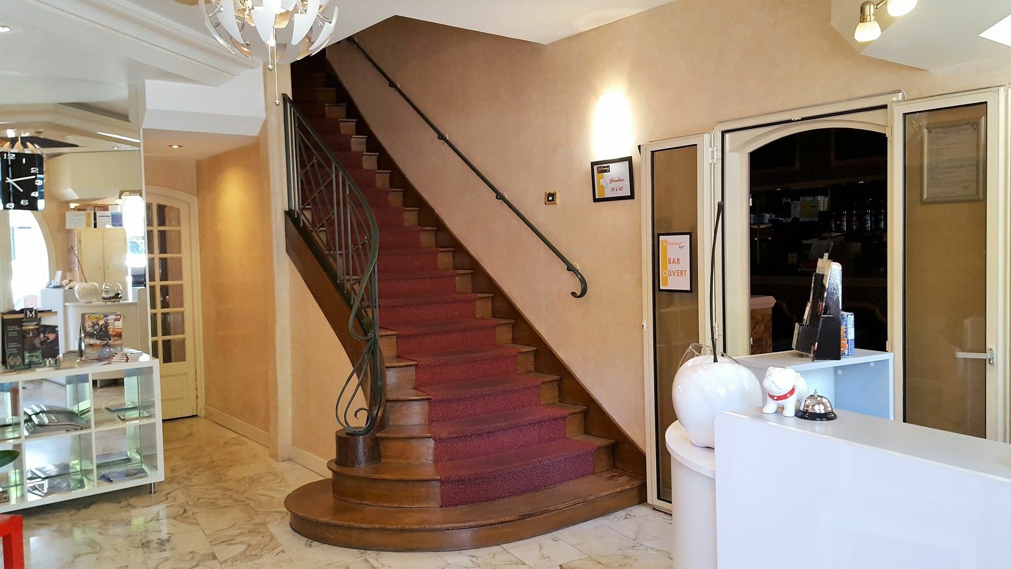 Hotel Contact Le Provence