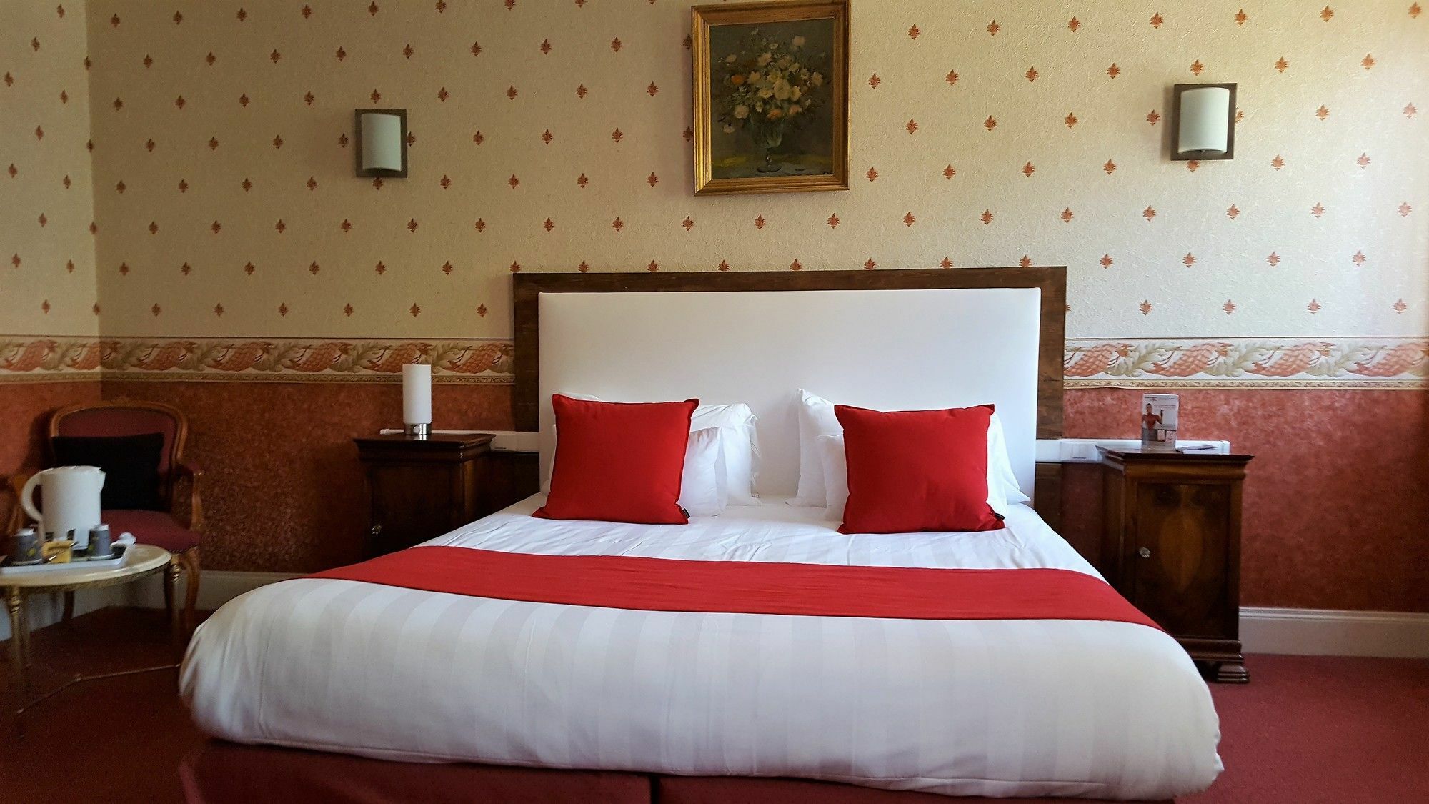 Contact Le Provence Hotel Agen